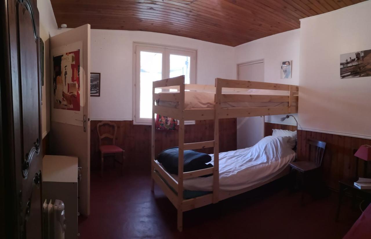 Le Gite Du Loir A Velo, Gite D'Etape, Backpacker Marçon Eksteriør billede